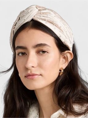 Lele Sadoughi Gretta Pearly Plisse Headband